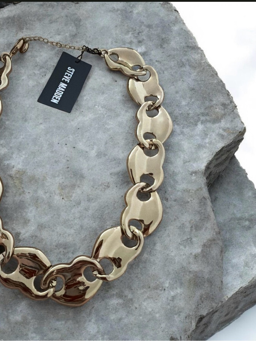 Steve Madden Polished Gold Link Necklace